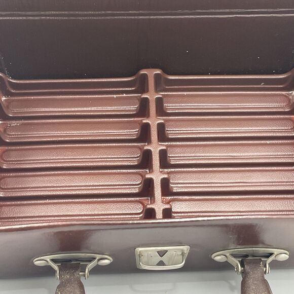 Vintage Cassette Tape Storage Case Faux Leather Brown Holds 12 - Picture 3 of 7